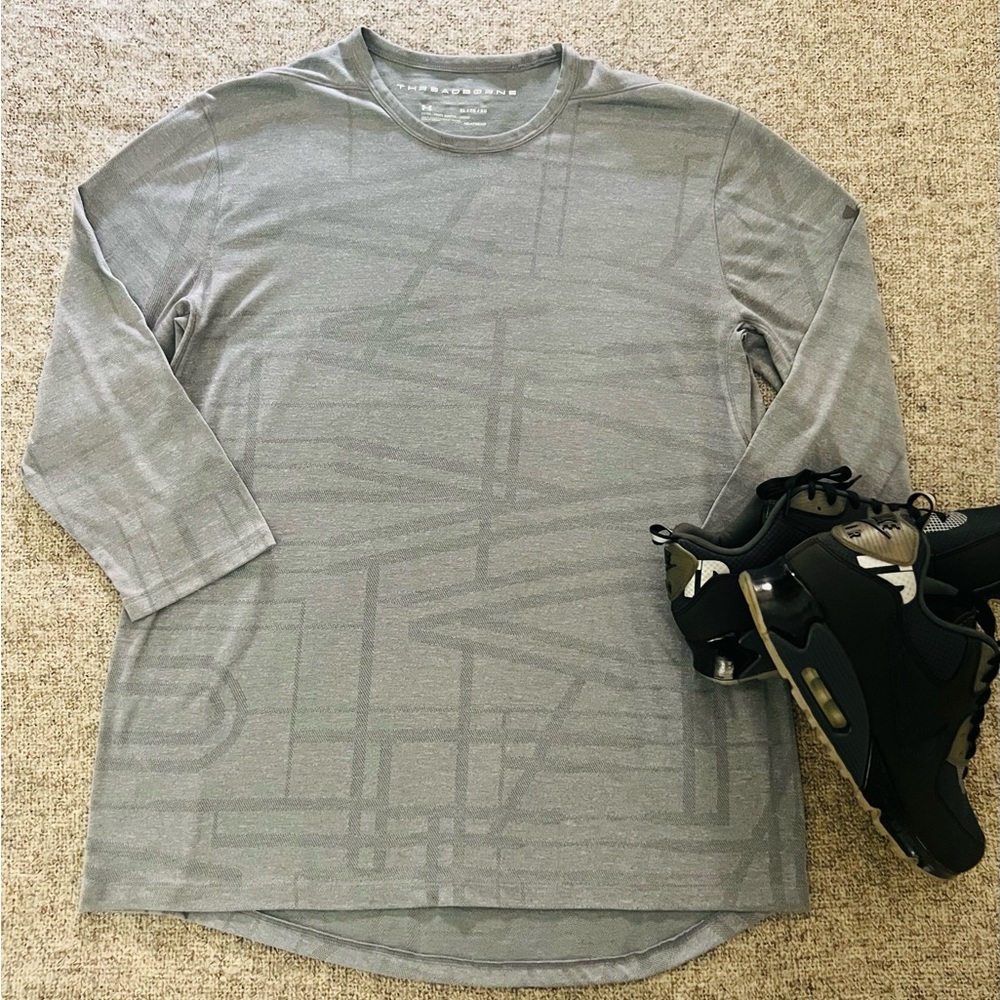 Under Armour - Threadborne HeatGear Fitted Shirt -Grey w/Pattern - Men’s Size XL